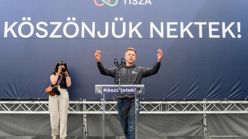 A Medián felmérése szerint a Tisza választási esélyei csökkennének, amennyiben más párttal alakítana szövetséget.