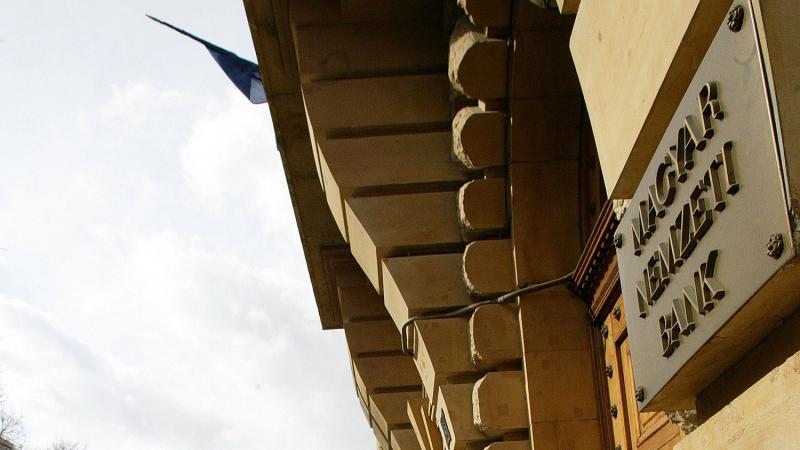 Az MNB-nél továbbra is jelentős veszteségekkel kell szembenézni.